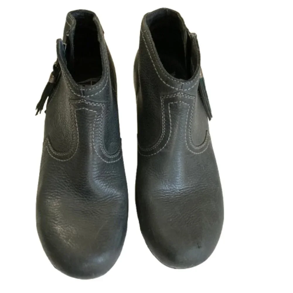 Dansko SALE! Wedge Ankle Boots Veronica Black Leather Tassel, size 40, 9-9 1/2